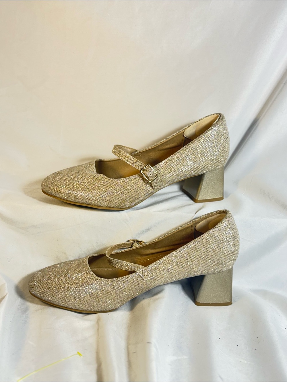 Trary Sparkle Mary Jane size 10 Block Heel Pumps - Gold
